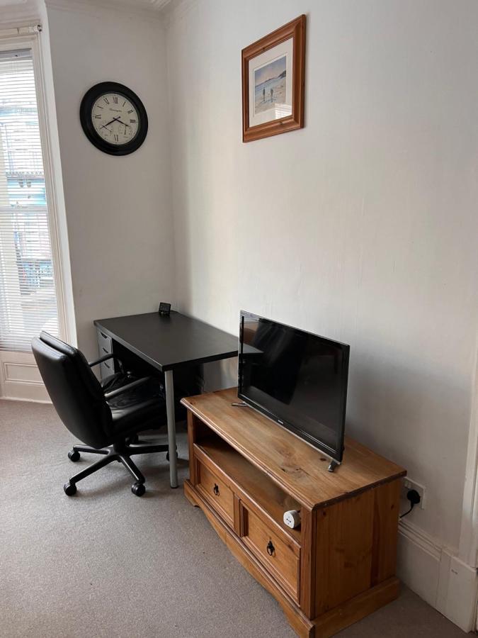Lovely - 1 Bedroom Flat In Hastings Town Centre Exterior foto